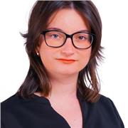 Estudiante de la facultad de Filología de la USAL apta para niños de entre 6-18 años.